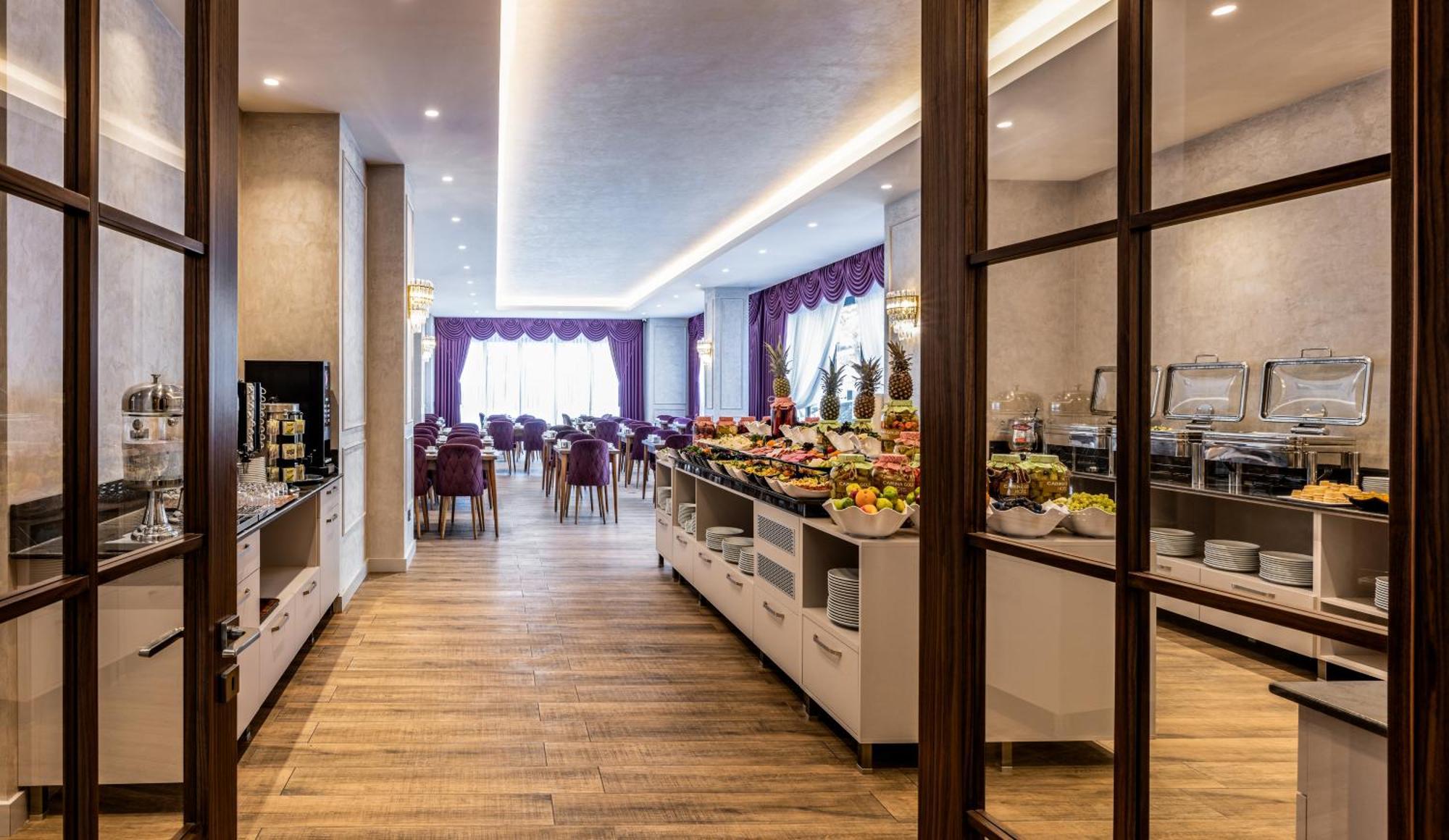 Carina Gold And Restaurant Stambuł